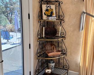 Corner Baker’s Rack