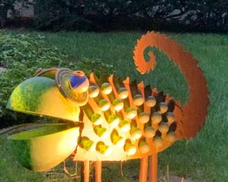 Borowski garden chameleon…lighted