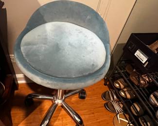 Desk chair
