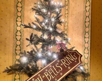 Wall Tree (1 flat side)