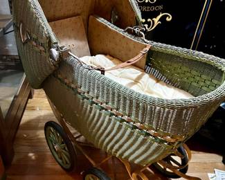 Lg Victorian Doll Carriage/wicker