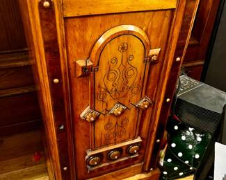 Small antique cabinet