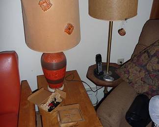 MCM Cowboy Wagon Wheel End Table & Lamp