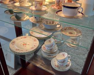Mixed Makers Tea Cups/Saucers & Minton’s Marlowe China