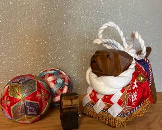 Japanese Temari Balls & Wooden Mastiff Tosa Inu Dog