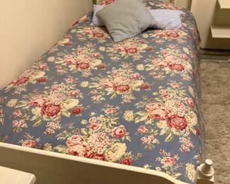 Twin Platform Bed with Storage Drawers