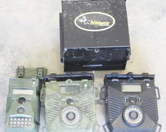 28 - Lot of 4 Trail Cameras (As is/Untested)
