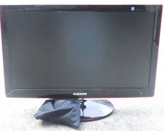 113 - Samsung 22" LCD TV w/ Remote
