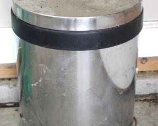 121 - Flip Top Trash Can - 12" x 15"
