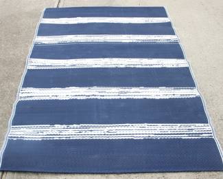 125 - Outdoor Rug - 4ft x 6ft
