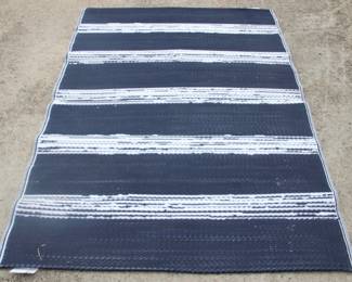 126 - Outdoor Rug - 4ft x 6ft
