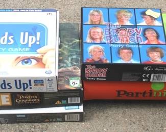146 - Lot of Assorted Board Games & Puzzles
