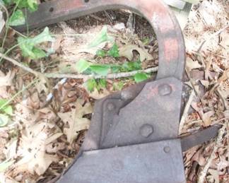 261 - Tractor Plow - 29" x 30"
