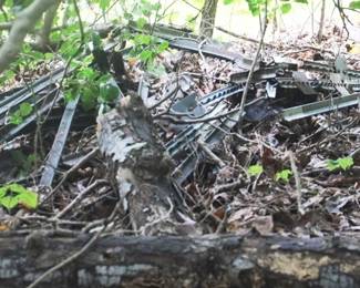 269 - Lot of Metal Fence Posts
