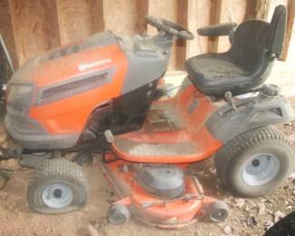 274 - Husqvarna Model YTH24K48 Riding Mower
