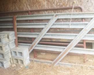 280 - Metal Fence (Silver Flat Fence Only) cinder blocks not included
