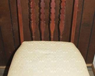 297 - Chair - 26" x 20" x 42"
