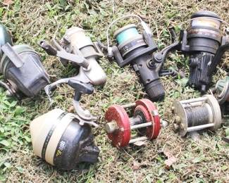 331 - Lot of Assorted Fishing Reels
