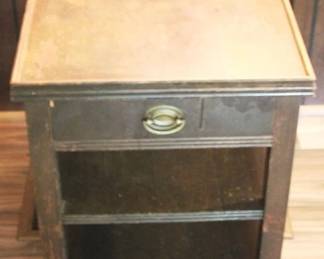 354 - One-Drawer End Table - 15" x 26" x 24"
