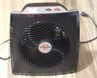 413 - Vornado Fan - 10" x 12"
