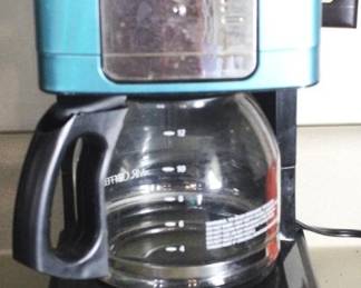 421 - Mr. Coffee Coffee Maker - 12" x 9" x 14"
