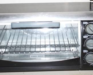 428 - Black & Decker Toaster Oven - 16" x 18" x 10"
