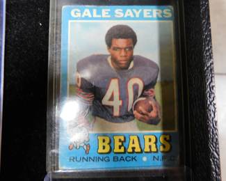 Gayle Sayers football card
