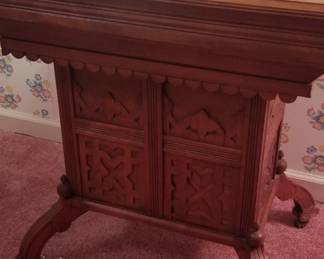 1886 Ross wash stand. Rare to find. 