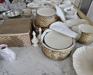 Lenox Weatherly china excellent