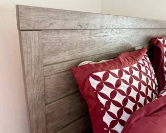 Wood headboard and side rails