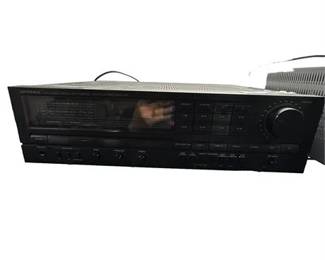 Lot 5  
Optimus AM/FM Stereo Receiver STAV-3000
