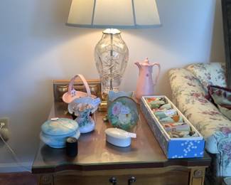Pair of side tables and crystal lamps