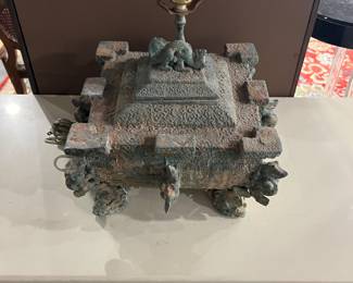  Chinese Bronze ( Shang Dynasty Era ) converted to a lamp 