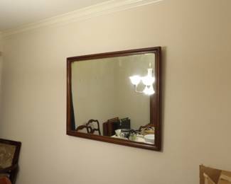 Wall mirror