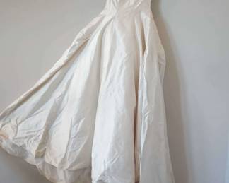 Giddings Wedding Gown With Headband 