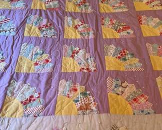 Vintage Handmade Quilt in Fan Pattern