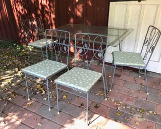 Patio Table w/ 4 Chairs