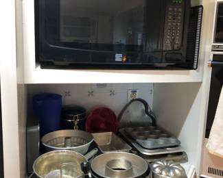 Microwave, Baking Pans
