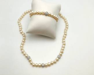IPS Pearl Necklace and Bracelet Set
