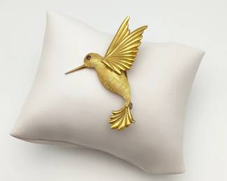 Vintage Krementz Gold Plated Hummingbird Brooch with Red Spinel Eye
