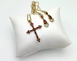 Gold Diamond and Tourmaline Necklace