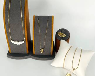 Avon Gold Tone Necklace, Ring and Bracelet