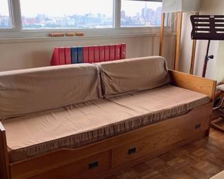 Trundle bed made in Denmark 250