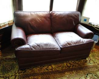 Distressed Chesterfield Sofa Burgundy color $200