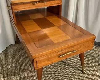 Lot 004  
Patterned 1970’s End Table