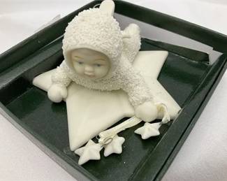 Lot 051   
Early Christmas Snowbabies Treat - “Gathering Stars”
