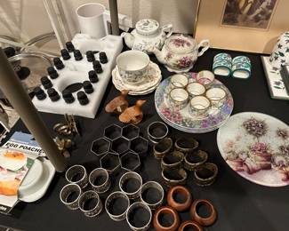 Lots of napkin rings