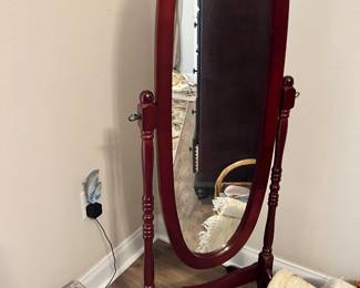 Standing mirror 