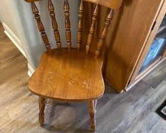 Lonely chair needs a home❤️