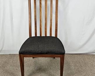 Lot 114   0 Bid(s)
Accent Chair